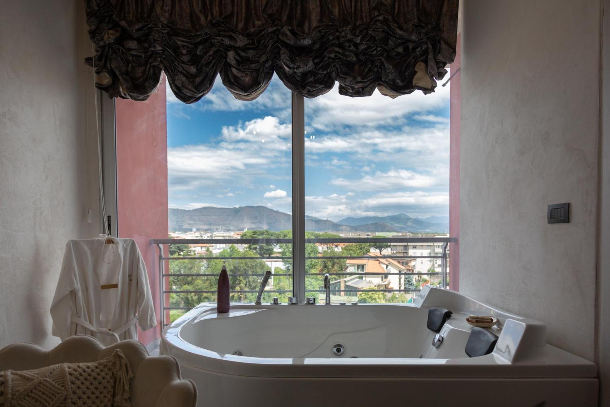 Femme Noir Luxury Spa Experience San Nicola La Strada Exterior photo
